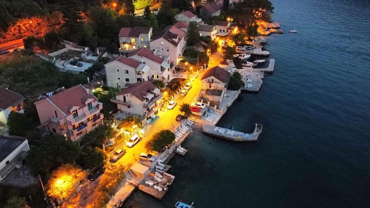 Montenegro Apartments - Private Beach Котор Экстерьер фото