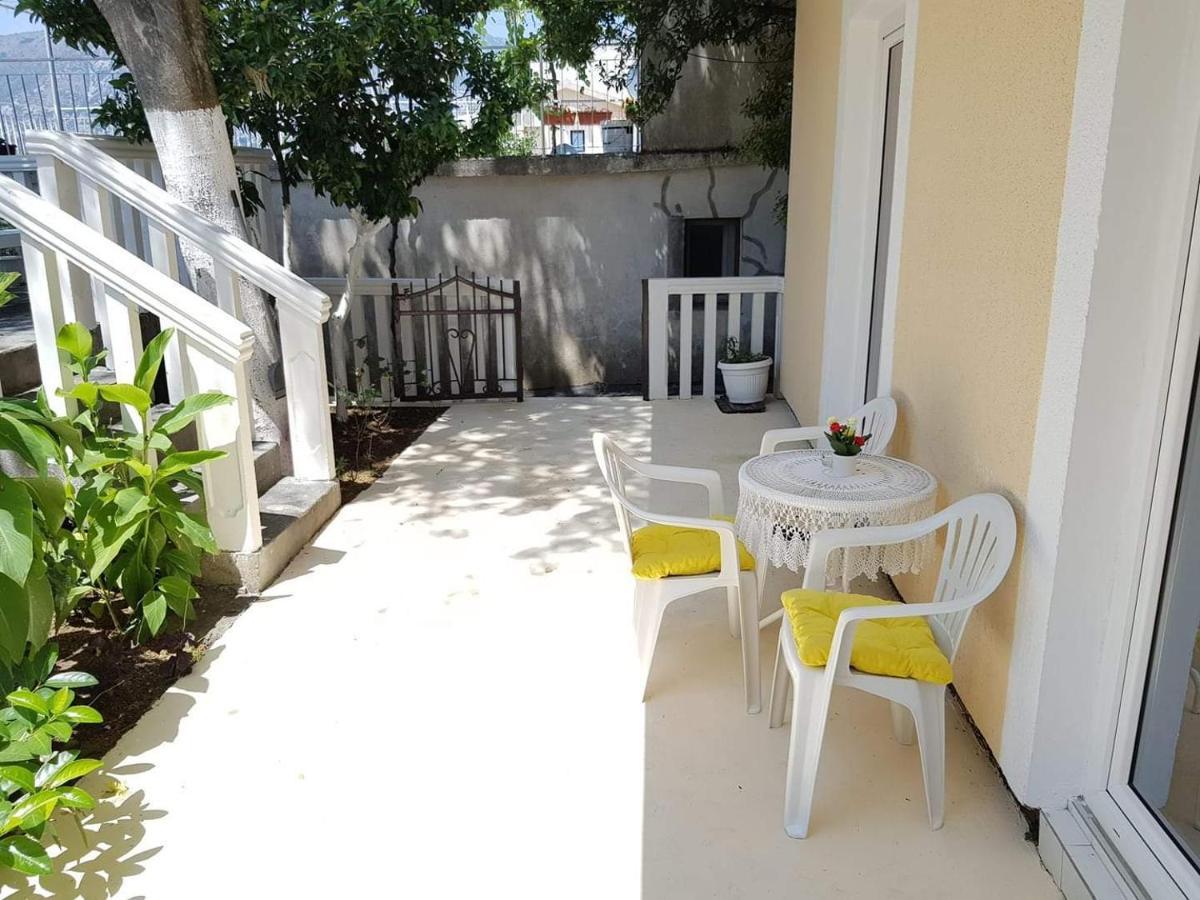 Montenegro Apartments - Private Beach Котор Экстерьер фото