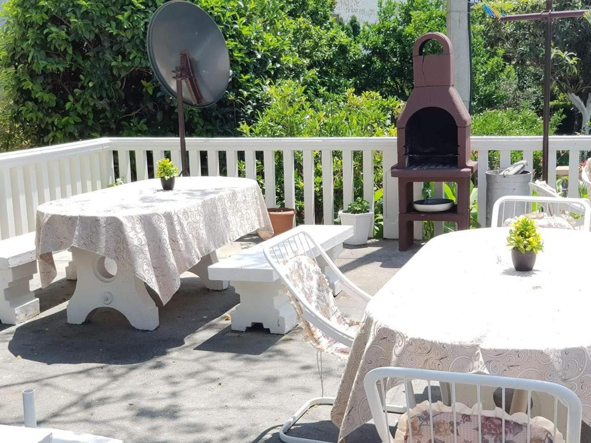 Montenegro Apartments - Private Beach Котор Экстерьер фото