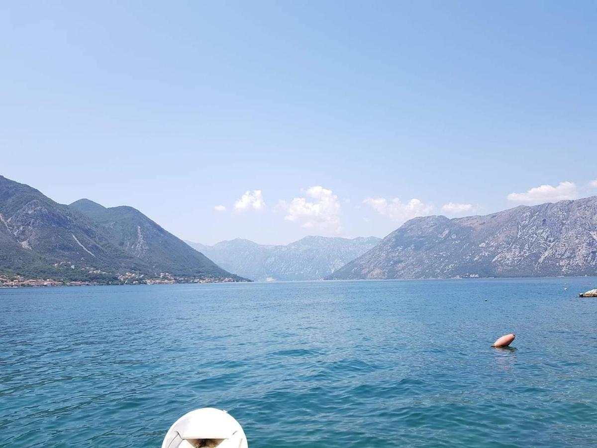Montenegro Apartments - Private Beach Котор Экстерьер фото